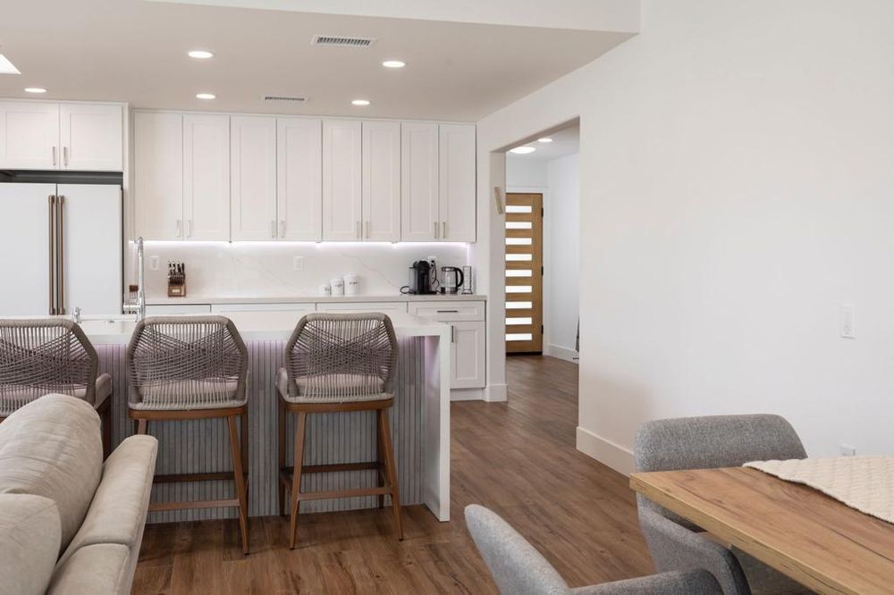 Slide of Baraca Remodeling