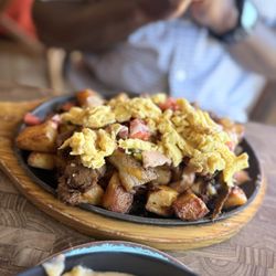The Hen and the Hog - SMOKED BRISKET SKILLET
