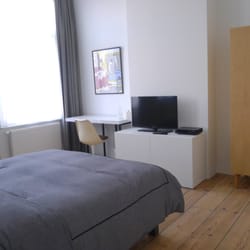 Home & the City - Manneken Room