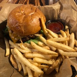 Montana's - Chipotle Firecracker Burger