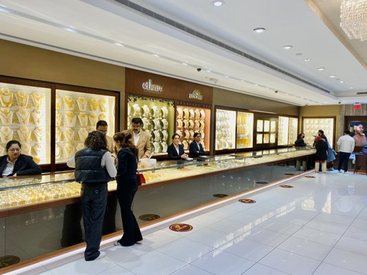 Malabar Gold & Diamonds - Iselin - New Jersey by null