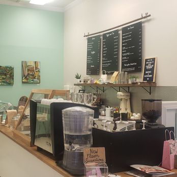 Dolce Mama's - Inside - Ice Cream & Frozen Yogurt Near Me - Salem, Oregon