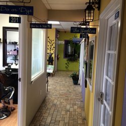 Village Salon Studios - Cute!