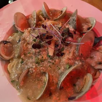 Lorenzo's Southside - Vongole - Pizza Near Me - Amsterdam, New York Lorenzo's Southside - Vongole - Pizza Near Me - Amsterdam, New York