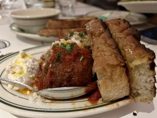 Jon & Vinny's Beverly Hills by null