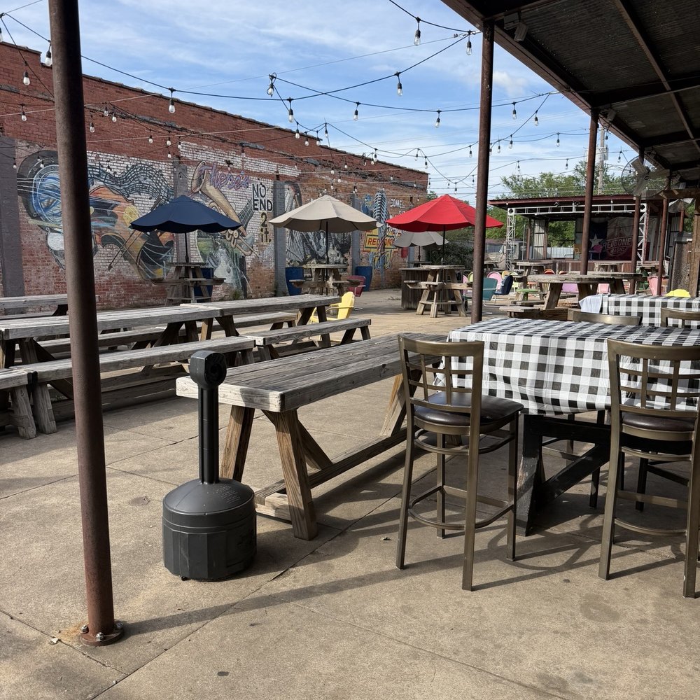 Redbone Magic Brewing - Outdoor patio - Breweries Near Me - Texarkana, Texas