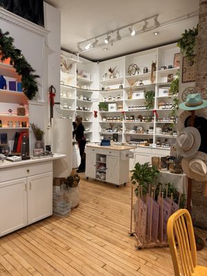 The Alchemist’s Kitchen by null