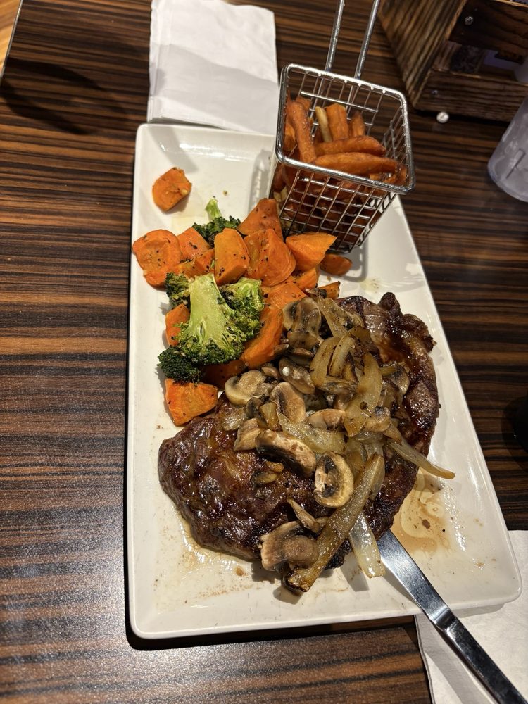 Social spots from 99 Hops House