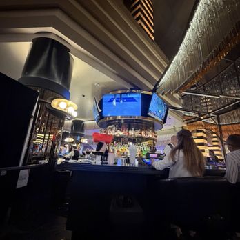 Glass Bar - 10/12/2026 - Cocktail Bars Near Me - Las Vegas, Nevada Glass Bar - 10/12/2026 - Cocktail Bars Near Me - Las Vegas, Nevada