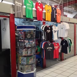 X-Treme Comics - X-Treme Comics: Revistas, ropa y coleccionables