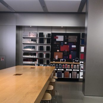 Apple Store - Mobile Phones Near Me - Munich, BY
