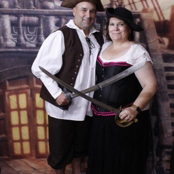 Nostalgic Photo - Session Photography Near Me - Williamsburg, Virginia
