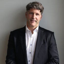 Halifax Vision Surgical Centre - Dr. Dan Belliveau has been an eye surgeon for 23 years. You can trust your eyes in his hands.