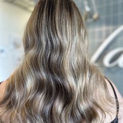 Beauty Lounge 23