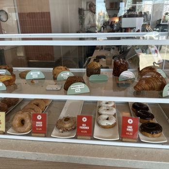 Happy Monday - They have some pastries - Coffee & Tea Near Me - Roseville, Minnesota Happy Monday - They have some pastries - Coffee & Tea Near Me - Roseville, Minnesota