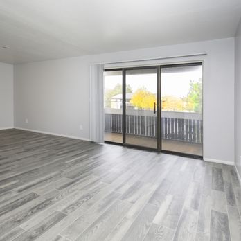 Fox Creek Apartments - 2B 1.25B Living Area - Apartments Near Me - Layton, Utah