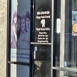 Happy Smile Dental - Hours and entrance