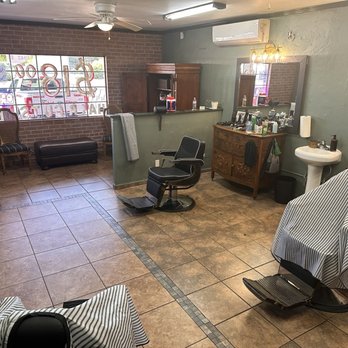 Big Mike’s Barbershop - Inside - Barbers Near Me - Tucson, Arizona