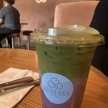 Bluberry Social - Blueberry matcha - Breakfast & Brunch Near Me - Irvine, California