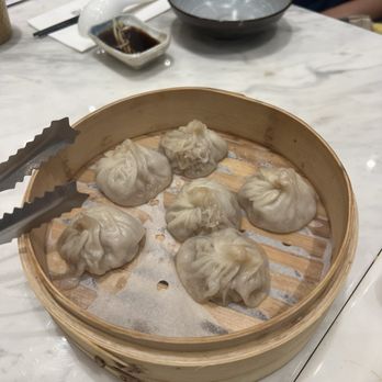 Supreme Dumplings - Xiao long bao - Shanghainese Near Me - Honolulu, Hawaii Supreme Dumplings - Xiao long bao - Shanghainese Near Me - Honolulu, Hawaii