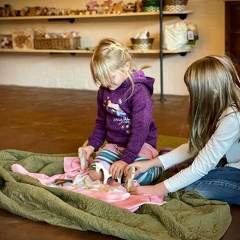 5 Bear's Treasures - Toy Stores Near Me - Wrightwood, California