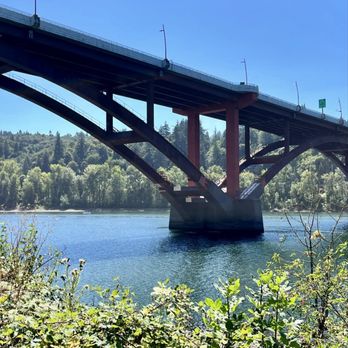 Sellwood - Sellwood Bridge - Landmarks & Historical Buildings Near Me
