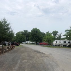 Arrowhead Lake Camp Ground - Entrance to campground