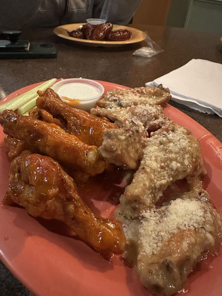 ANCHORAGE RESTAURANT AND MARINA Updated September 2024 38 Photos