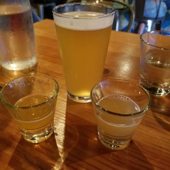 Wheat & Water - Mikeller Passion Pool Sour, Artifex Unicorn Juice Wheat Ale with Passion Fruit, and Pure Project Ipa - Pizza Near Me - La Jolla, California