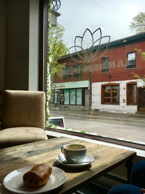 MAISON OFLORE | Restaurant de gaufres à Montréal by null