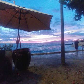 Barefoot Beach Cafe - Breakfast & Brunch Near Me - Honolulu, Hawaii Barefoot Beach Cafe - Breakfast & Brunch Near Me - Honolulu, Hawaii