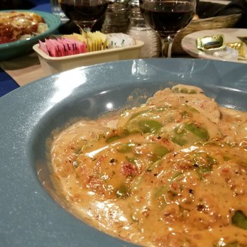 Bagheri's Restaurants - Spinach ravioli in dama bianca sauce - Italian Near Me - Denton, Texas