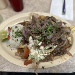 Mi Carboncito Peruvian Food - Lomo Saltado