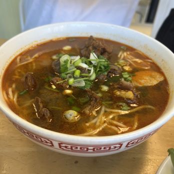 Mong Thu Cafe - bun ho hue - Vietnamese Near Me - San Francisco, California