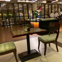 Waterfront Airport Hotel And Casino - Uni restaurant