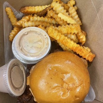 Chicken Fire - Medium snack box - Chicken Shop Near Me - Orlando, Florida Chicken Fire - Medium snack box - Chicken Shop Near Me - Orlando, Florida