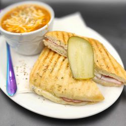 Karamia's Donairs - HAM & SWISS