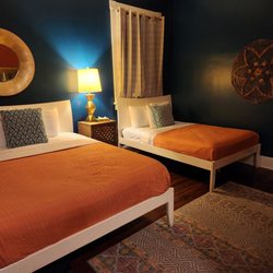 Creole Gardens - Cottage 7, one queen and one full