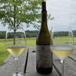 Robller Vineyard & Winery