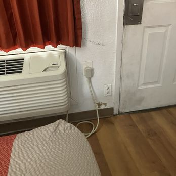 Motel 6 - Heater and wall damage - Hotels Near Me - Clute, Texas Motel 6 - Heater and wall damage - Hotels Near Me - Clute, Texas