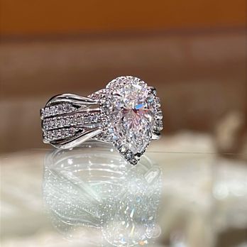 Don Victor Jewelers - White gold engagement ring - Jewelry Repair Near Me - Indio, California Don Victor Jewelers - White gold engagement ring - Jewelry Repair Near Me - Indio, California