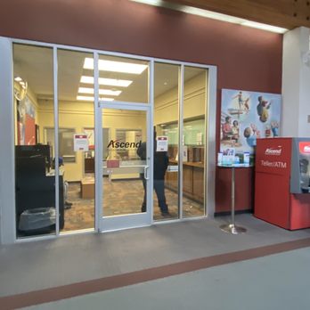 Three Star Mall - Credit Union - Shopping Centers Near Me - McMinnville, Tennessee
