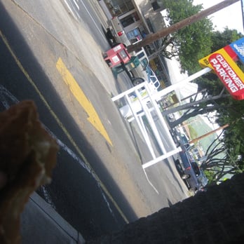 Leonard's Bakery - Bakeries Near Me - Honolulu, Hawaii