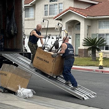Pro Movers - Look at them go! - Movers Near Me - Anaheim, California