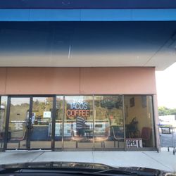 Riley Donut Shop - Storefront