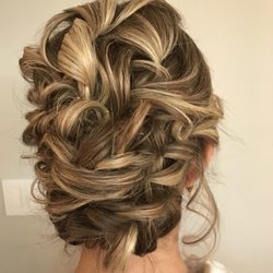 Victoria Elizabeth Official