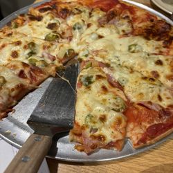 user provided Bill Bobe's Pizzeria photo