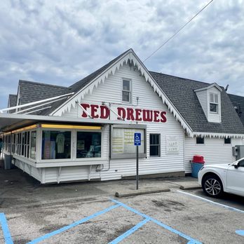 Ted Drewes Frozen Custard - Ice Cream & Frozen Yogurt Near Me - Saint Louis, Missouri