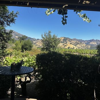 Bennett Lane Winery - Wineries Near Me - Calistoga, California Bennett Lane Winery - Wineries Near Me - Calistoga, California