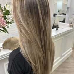 Golden Salon & Dry Bar